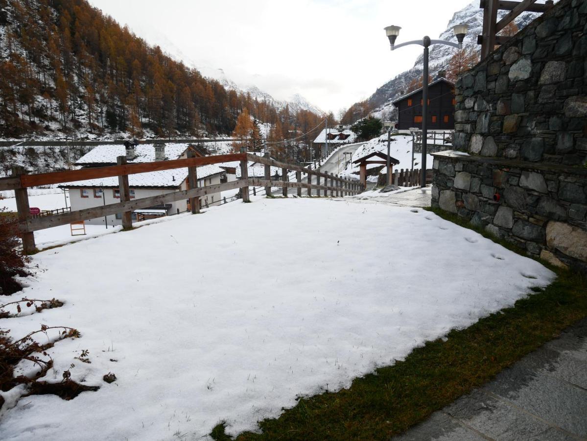 Appartamenti Residenza Anderbatt Грессоне-Ла-Триніте Екстер'єр фото